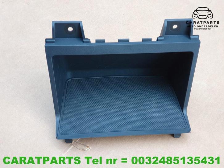 89A864132 Audi Q4 E Tron opbergvak Q4 e tron, Auto-onderdelen, Interieur en Bekleding, Audi, Gebruikt