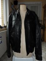 Blouson en cuir noir, Enlèvement, Porté, Leather Club