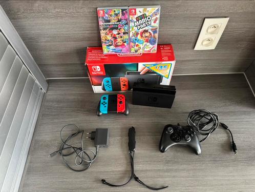 Nintendo Switch (2019) – als nieuw + games + Hori controller, Games en Spelcomputers, Spelcomputers | Nintendo Switch, Zo goed als nieuw