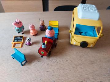Speelgoed peppa pig beschikbaar voor biedingen