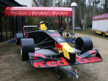 Formule 1 Raceauto (replica) modelauto L 5.30 x B 2.20m. disponible aux enchères