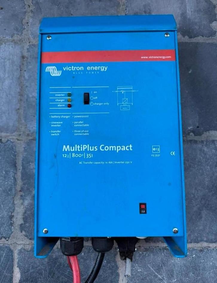 Multiplus omvormer 800W, Watersport en Boten, Navigatiemiddelen en Scheepselektronica, Zo goed als nieuw, Ophalen