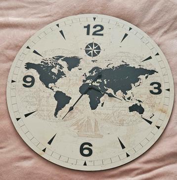 Wandklok  beschikbaar voor biedingen