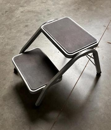 trapje camper/monilhome beschikbaar voor biedingen