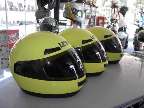 Levior helmen, € 10 voor man-cave, u hebt een collectie, Motoren, Kleding | Motorhelmen, Dames, Heren, Kinderen, Integraalhelm
