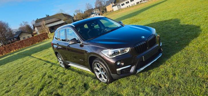 BMW X1 18D  93 300KM, Autos, BMW, Particulier, X1, Diesel, Euro 6, SUV ou Tout-terrain, 5 portes, Boîte manuelle, Entretenue par le concessionnaire