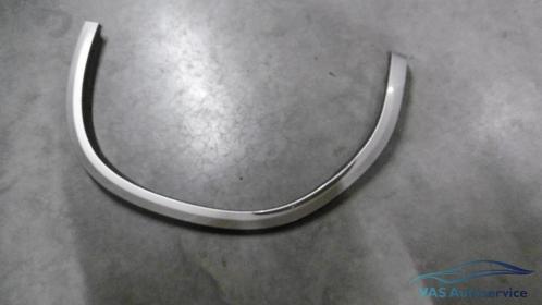 Sierlijst wielkuip rechtsachter   BMW X-3   G01-G08, Auto-onderdelen, Carrosserie, Spatbord, BMW, Gebruikt, Ophalen