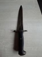 UFH is bajonet uitde TweedeWereldoorlog ZONDER SCHEDE foto's, Verzamelen, Ophalen of Verzenden, Landmacht, Mes of Dolk