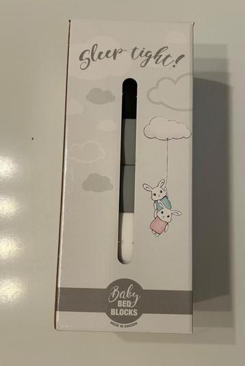 Baby bed blocks beschikbaar voor biedingen
