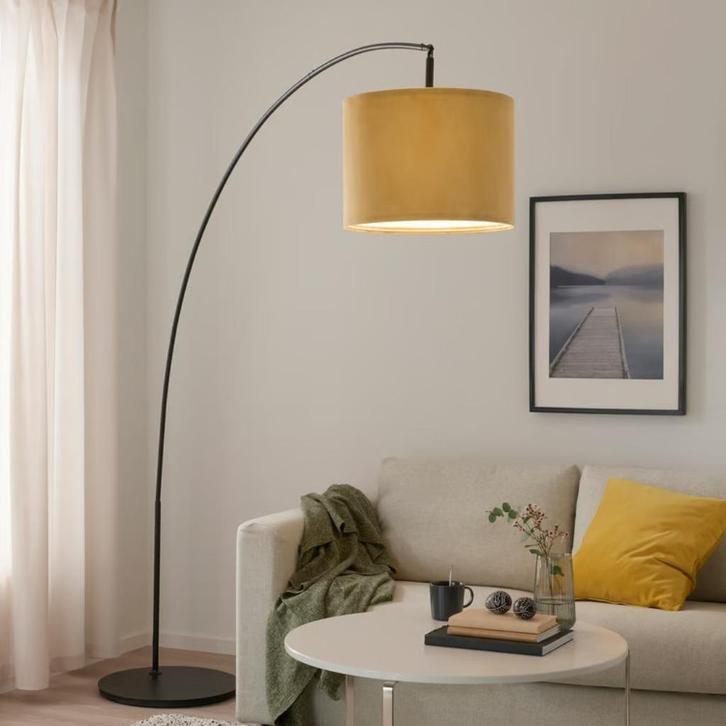 Staande lamp ikea, Huis en Inrichting, Lampen | Vloerlampen, Zo goed als nieuw, 150 tot 200 cm, Stof, Ophalen