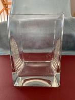 Glazen vaas vierkant, Huis en Inrichting, Ophalen, Zo goed als nieuw, Glas, Minder dan 50 cm