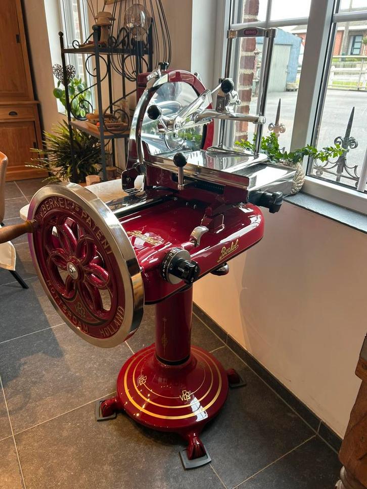 Zeer mooie gerestaureerde snijmachine berkel rood !, Antiek en Kunst, Antiek | Keukengerei, Ophalen
