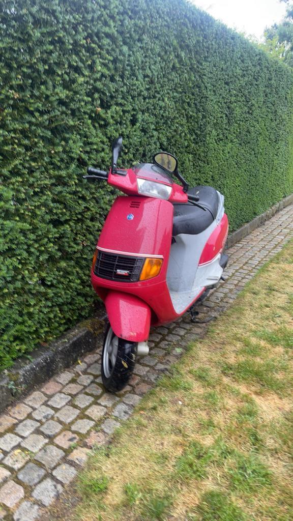 Piaggio quartz, Fietsen en Brommers, Scooters | Piaggio, Zo goed als nieuw, Ophalen of Verzenden