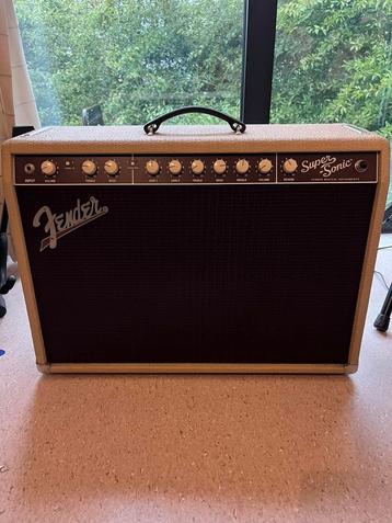 Fender Super Sonic 22 lampenversterker Deluxe Reverb beschikbaar voor biedingen
