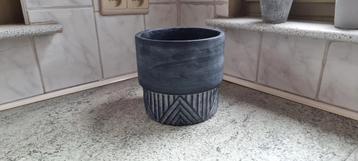 Bloempot 17 cm hoog 18 cm diameter, Enlèvement, Comme neuf, Poterie