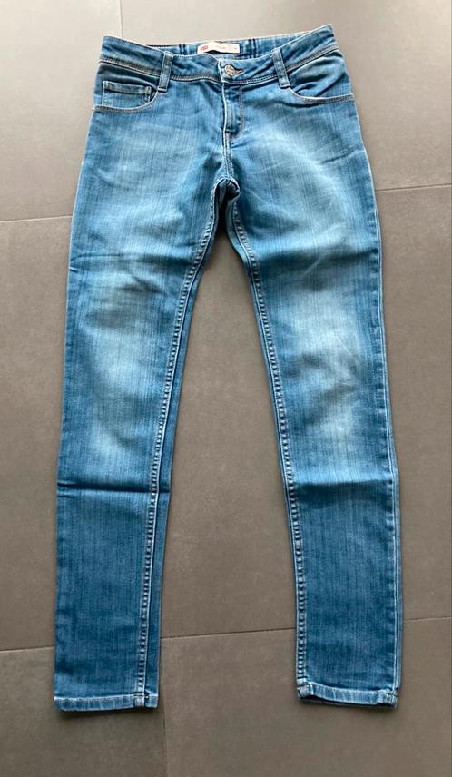Jeans Levi’s skinny 14 jr, Kinderen en Baby's, Kinderkleding | Maat 164, Zo goed als nieuw, Meisje, Broek, Ophalen of Verzenden