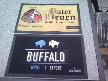 2 Toogmatjes Buffalo en Pater Lieven. beschikbaar voor biedingen