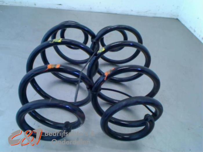 Schroefveer achter van een Opel Combo, Auto-onderdelen, Ophanging en Onderstel, Opel, Gebruikt, 3 maanden garantie, Ophalen of Verzenden