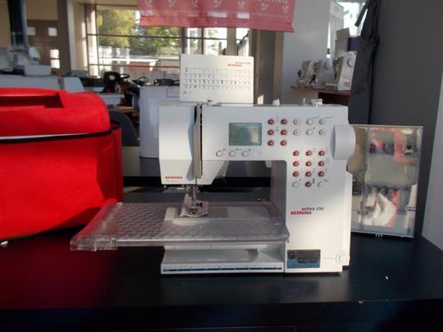 Bernina activa 230 compleet, Hobby en Vrije tijd, Naaimachines en Toebehoren, Gebruikt, Naaimachine, Bernina, Ophalen of Verzenden