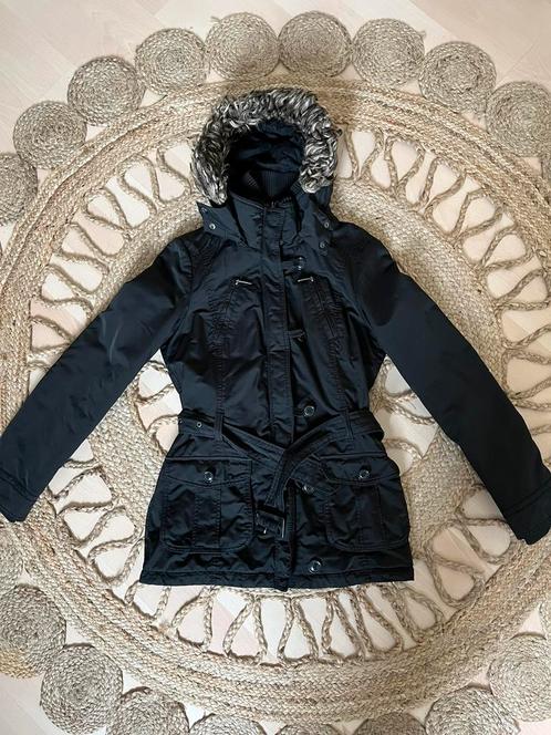 Manteau d'hiver noir Esprit - taille 38, Vêtements | Femmes, Vestes | Hiver, Comme neuf, Taille 38/40 (M), Noir, Enlèvement ou Envoi