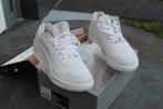 Sneakers Reebok G-Unit G6 taille 42 blanches blanches neuves, Neuf, Enlèvement ou Envoi, Reebok, Blanc