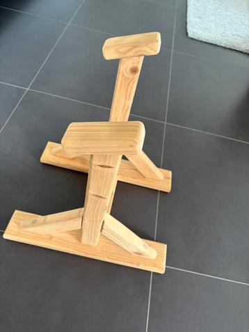 Acrosteun beschikbaar voor biedingen