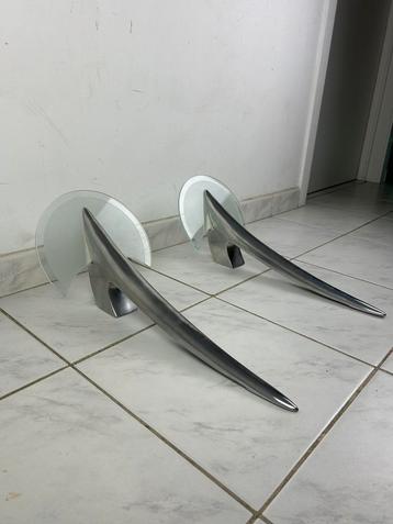 Vintage set van twee postmoderne wandlampen beschikbaar voor biedingen