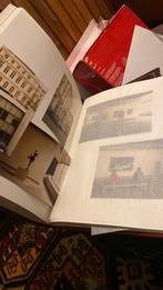 Donne album photos d’inconnus, Livres, Art & Culture | Architecture, Comme neuf