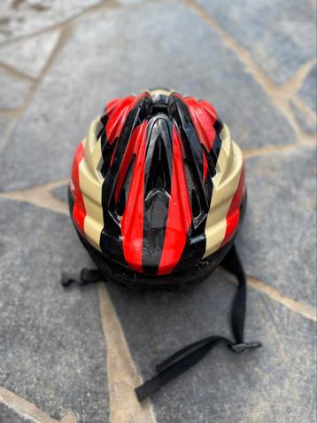 Casque de véto/ fiets helm beschikbaar voor biedingen