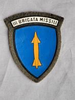 Écusson tissu IIIe Brigade de missiles de l'armée Italie, Ophalen of Verzenden, Landmacht, Overige typen