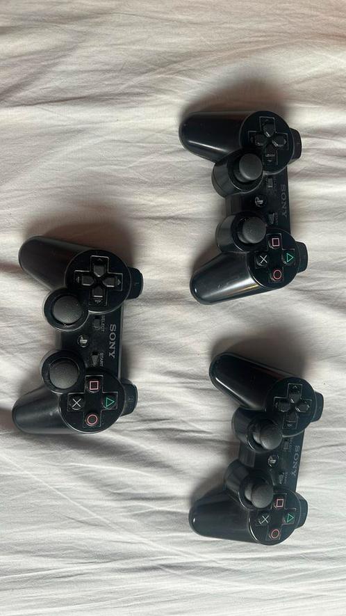 3x PS3 controllers - defect / voor reparatie, Games en Spelcomputers, Spelcomputers | Sony Consoles | Accessoires, Niet werkend