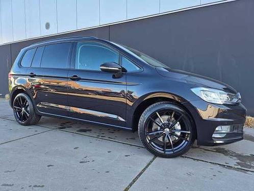 Volkswagen Touran 1.5, Auto's, Volkswagen, Touran, ABS, Adaptive Cruise Control, Airbags, Airconditioning, Alarm, Bluetooth, Boordcomputer