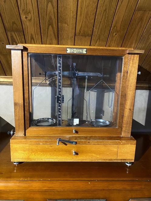 Antieke apothekersweegschaal Becker, Antiek en Kunst, Antiek | Gereedschap en Instrumenten, Ophalen