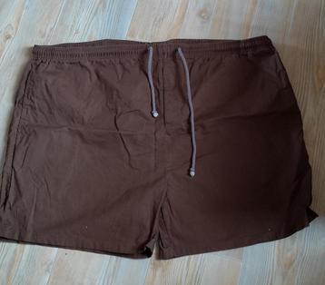 Short brun coton, (très) grande taille 72/74 