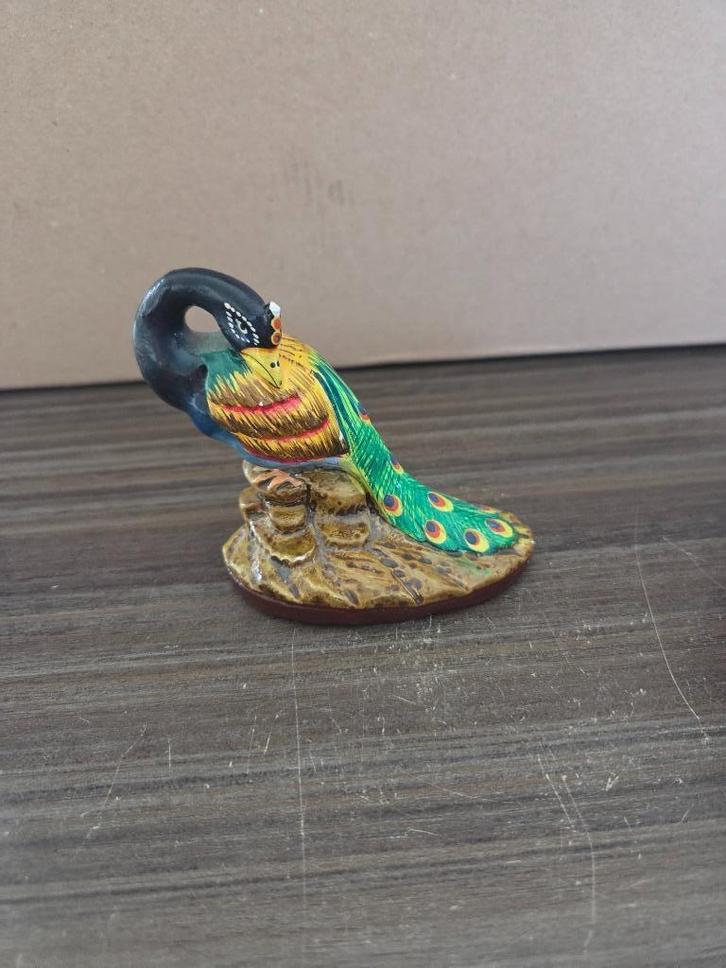 Kleurrijke pauw, Antiek en Kunst, Antiek | Keramiek en Aardewerk, Ophalen