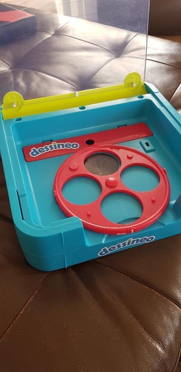 Dessineo tekenmachine  beschikbaar voor biedingen