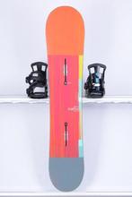 135 cm kinder snowboard BURTON CUSTOM SMALLS, HYBRID/ROCKER, Sport en Fitness, Gebruikt, Board, Verzenden