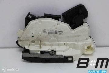 Portierslot linksvoor VW Golf 7 5drs 5K1837015E beschikbaar voor biedingen
