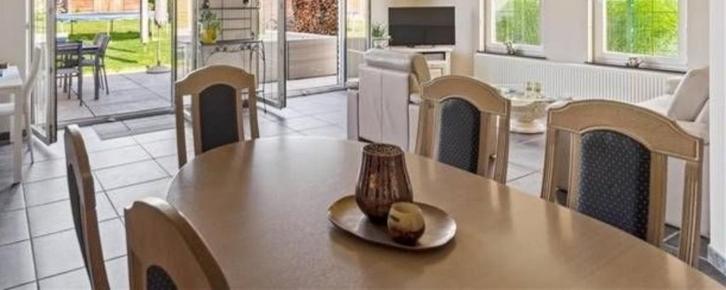 eetplaats (dressoir,tafel,stoelen,tv-kast) landelijke stijl, Huis en Inrichting, Complete eetkamers, Gebruikt, 6 tot 8 stoelen