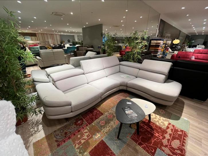 Canapé tres grand super affaire! Gris clair/ivoire., Huis en Inrichting, Zetels | Zetels, Zo goed als nieuw, Stof, Ophalen