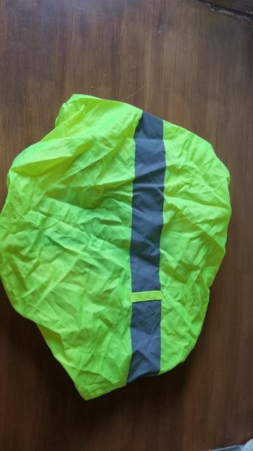 regenhoes fluo wowow beschikbaar voor biedingen