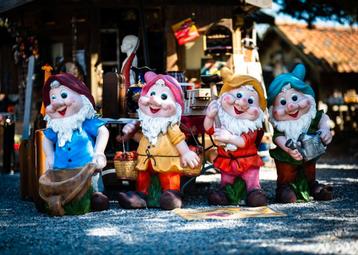 4 tuinkabouters in polyester  beschikbaar voor biedingen