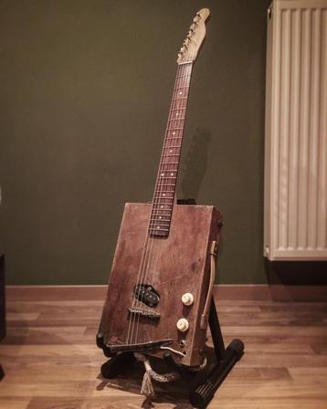 Cigarbox guitar / tele neck beschikbaar voor biedingen