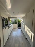 Zeer Nette Keuken + Wandkast + TOP APPARATUUR + Gedemonteerd, Ophalen of Verzenden