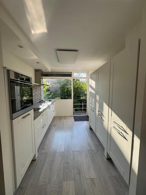 Zeer Nette Keuken + Wandkast + TOP APPARATUUR + Gedemonteerd, Huis en Inrichting, Keuken | Complete keukens, Ophalen of Verzenden
