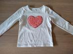Witte T-shirt met hart - maat 110, Kinderen en Baby's, Kinderkleding | Maat 110, C&A, Meisje, Ophalen of Verzenden, Zo goed als nieuw