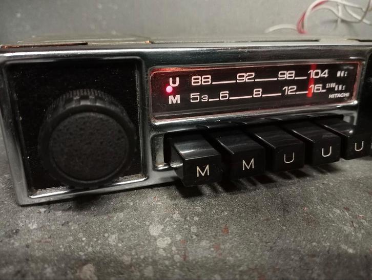 Très belle radio Youngtimer Oldtimer, Autos : Divers, Autoradios, Enlèvement ou Envoi