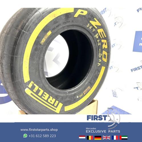 ORIGINELE FORMULE 1 Pirelli P ZERO BAND F1 SLICK MEDIUM GEEL, Collections, Collections Autre, Utilisé, Enlèvement ou Envoi