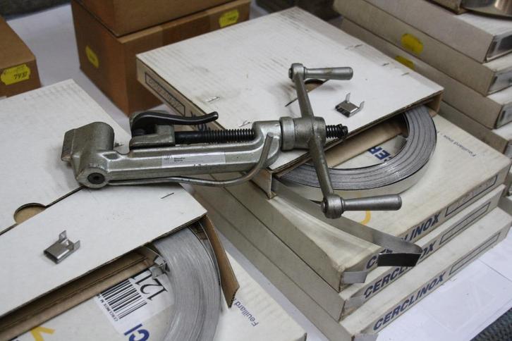 Inox lint - spanband met spanapparaat en sluitzegels - Nieuw, Doe-het-zelf en Bouw, Gereedschap | Handgereedschap, Nieuw, Ophalen of Verzenden