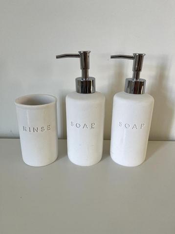 Badkamer Potjes / Accessoires beschikbaar voor biedingen